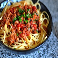 cook spaghetti bolognese