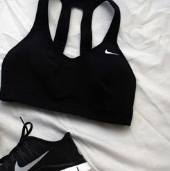 sports bra