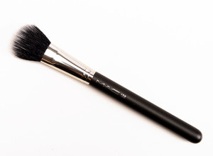 Кисть MAC 159 brush