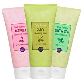 Пенка для умывания Holika Holika Daily Garden Cleansing Foam